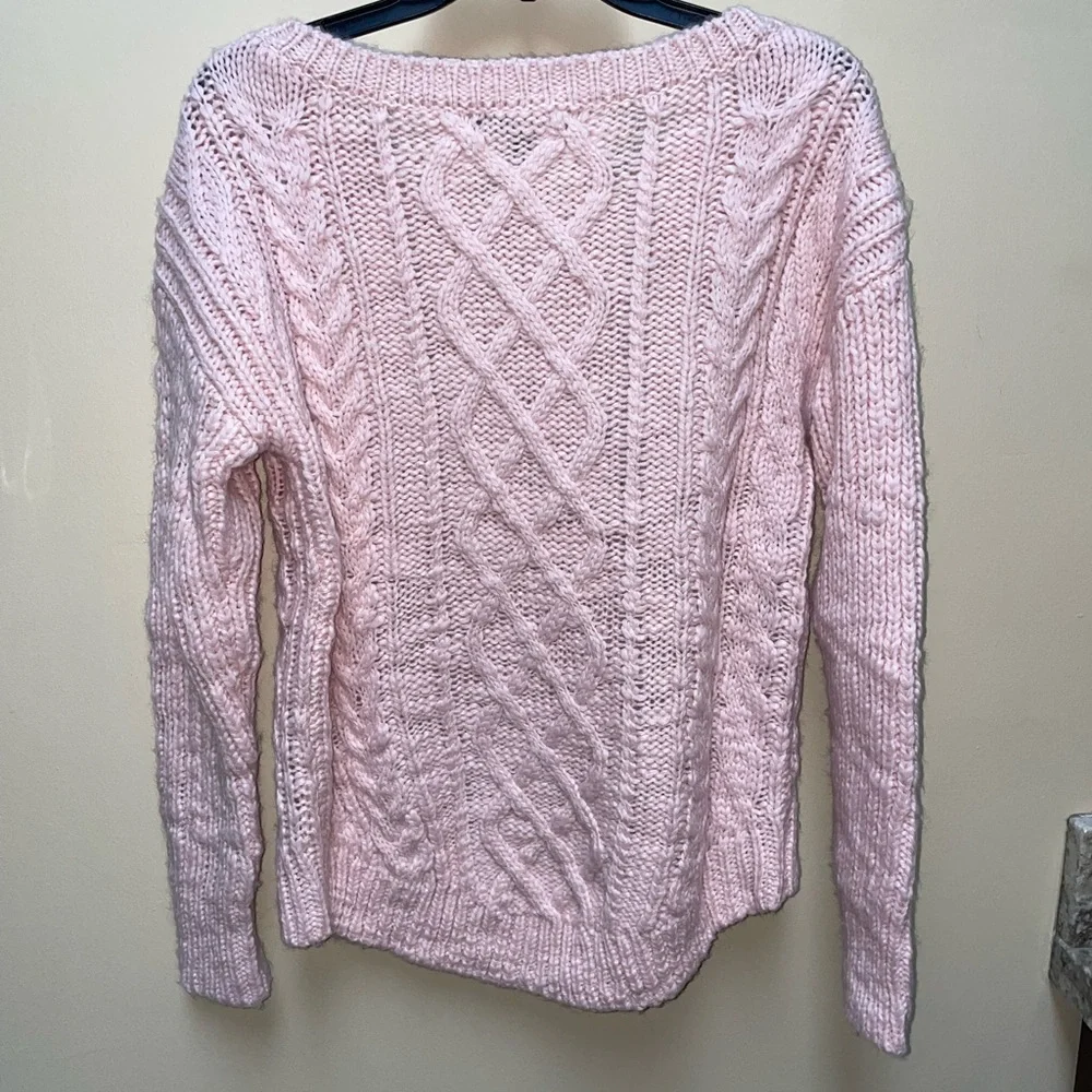 Banana Republic Sweater - Picture 2 of 2